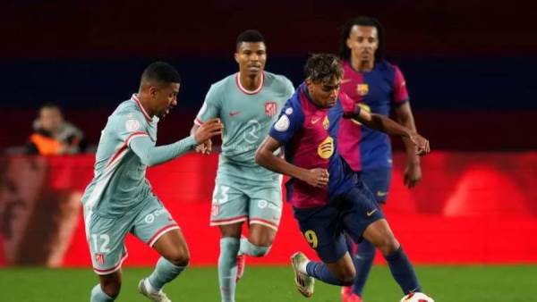 موعد مباراة برشلونة وأتلتيكو مدريد في الدوري الإسباني