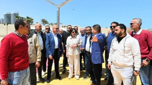 وزيرة الإسكان تتفقد مشروعات مارينا 8 و"بوغاز 24" والممشى السياحي  بمارينا