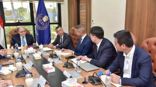 تعاون بين "هيئة الدواء" و"ترايمف جونهنغ" لتصنيع الزجاج البوروسيليكاتي الصيدلاني بـ250 مليون دولار