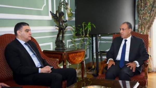 مصر وأفريقيا تبحثان دعم نفاذ الدواء المصري إلى الأسواق الدولية