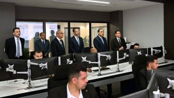 مدبولي: مركز التحكم  بالعاصمة الجديدة يدير 6800 جهاز شبكات