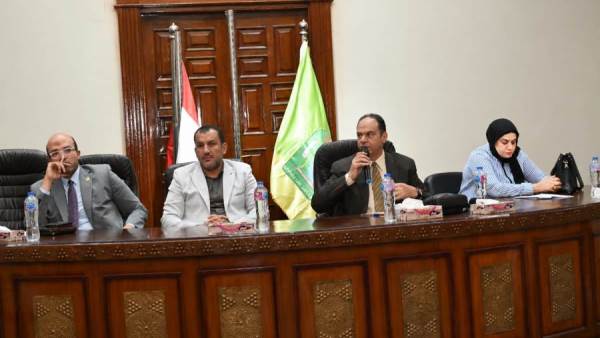 إقبال قوي على مزايدة محلات العاشر من رمضان يرفع الحصيلة لـ٥٠ مليون جنيه