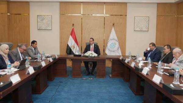 "الرعاية الصحية" توافق على إنشاء وحدات متخصصة للفيروسات الكبدية