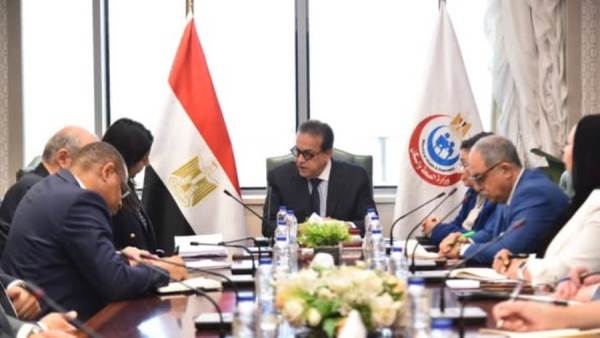 "الصحة" تبحث مع "البنك الدولي" توطين صناعة الأمصال ودعم التأمين الصحي الشامل