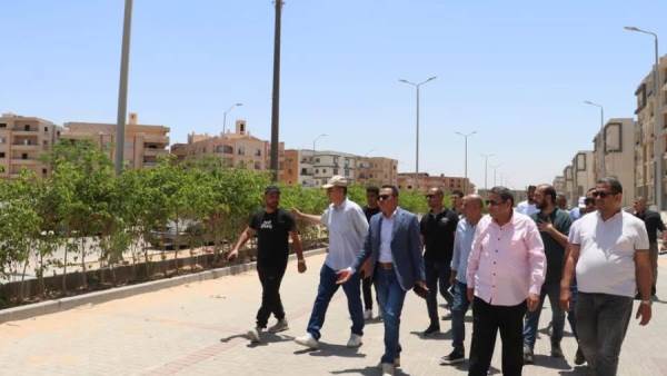استعدادًا للتسليم.. رئيس جهاز مدينة 6 أكتوبر يتفقد مشروع 134 عمارة إسكان متوسط