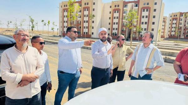 المهندس محمود مراد يقود جولة ميدانية بالحي 37 بالعبور الجديدة