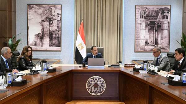 محافظ الجيزة يستعرض أمام "الحكومة" جهود تنفيذ الموجة الـ29 لإزالة التعديات