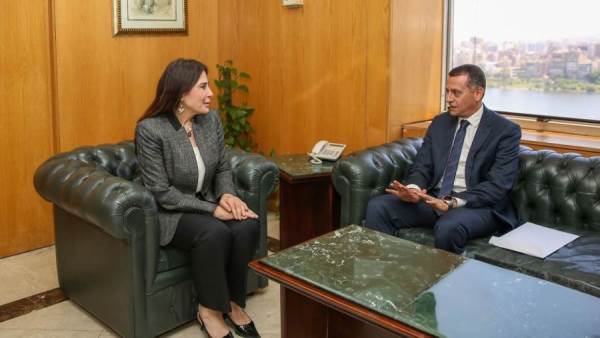 توجيهات عاجلة لوزيرة الإسكان بشأن شبكات المياه بأسوان