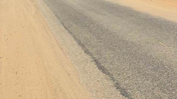 جهاز مدينة حدائق العاشر يواصل أعمال تطوير ورفع كفاءة الطرق 