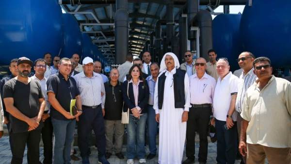 المهندسة راندة المنشاوي تتفقد مجمع محطات تحلية مياه البحر بالرميلة 