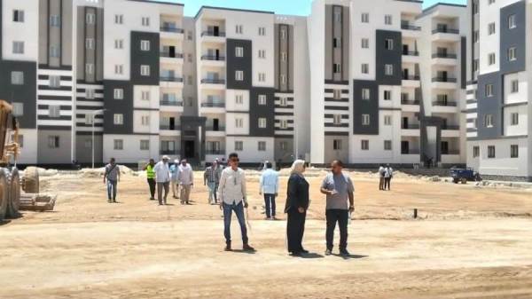 وزيرة الإسكان تتابع موقف تنفيذ مشروعات العمل بالمنيا الجديدة