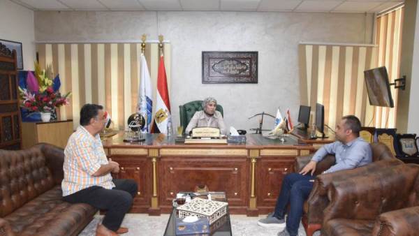 رئيس جهاز السويس الجديدة تبحث آفاق التعاون مع هيئة قناة السويس