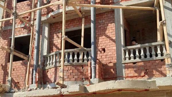المهندس ياسر عبدالحليم: حملات مكثفة لإيقاف المخالفات البنائية بحدائق أكتوبر