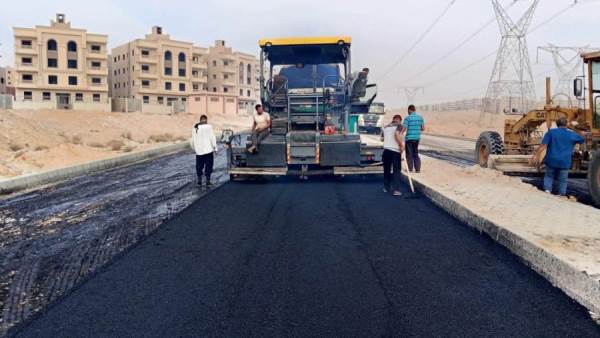 ‏المهندس محمود مراد يتابع أعمال تنفيذ مشروعات الطرق بالعبور الجديدة