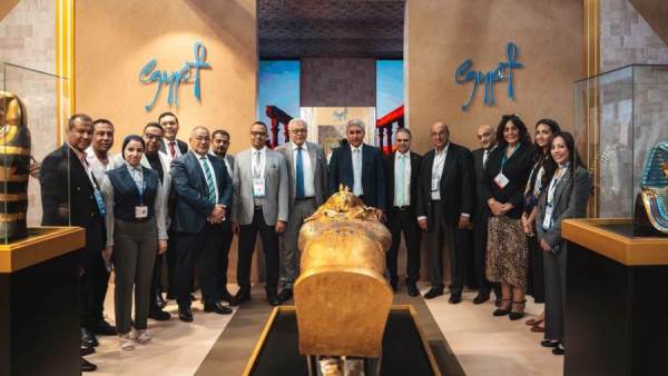 وزير الآثار يفتتح الجناح المصري بمعرض “IFTM Top Resa 2026” في باريس
