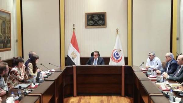 وزير الصحة يبحث مع وفد «سان دوناتو» الإيطالية خطط تطوير مستشفى هليوبوليس 