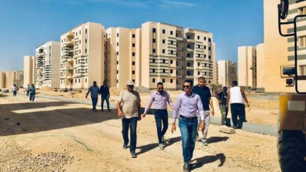 رئيس جهاز "حدائق العاصمة" يتابع المرافق والطرق بالمرحلة الخامسة لسكن لكل المصريين