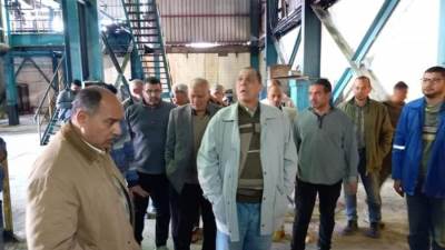 صلاح فتحي يتفقد مصانع السكر بمحافظة الفيوم «صور»